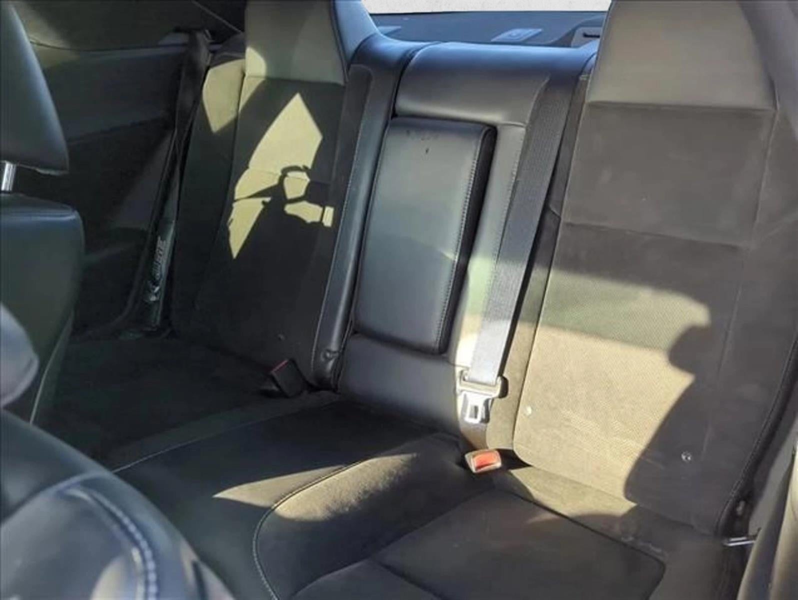 2015 Dodge Challenger 2dr Cpe R/T Scat Pack