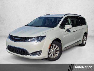 2017 Chrysler Pacifica Touring-L FWD
