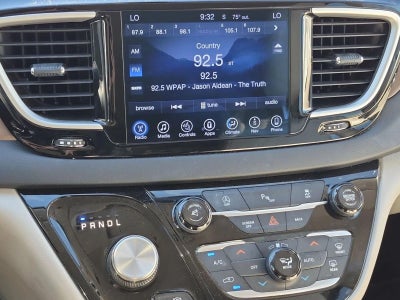 2017 Chrysler Pacifica Touring-L FWD