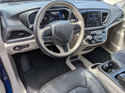 2020 Chrysler Pacifica Limited FWD