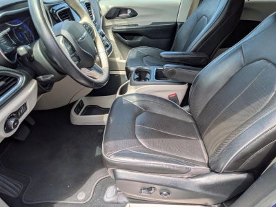2020 Chrysler Pacifica Limited FWD