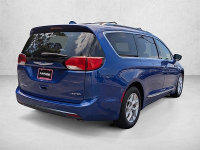 2020 Chrysler Pacifica Limited FWD