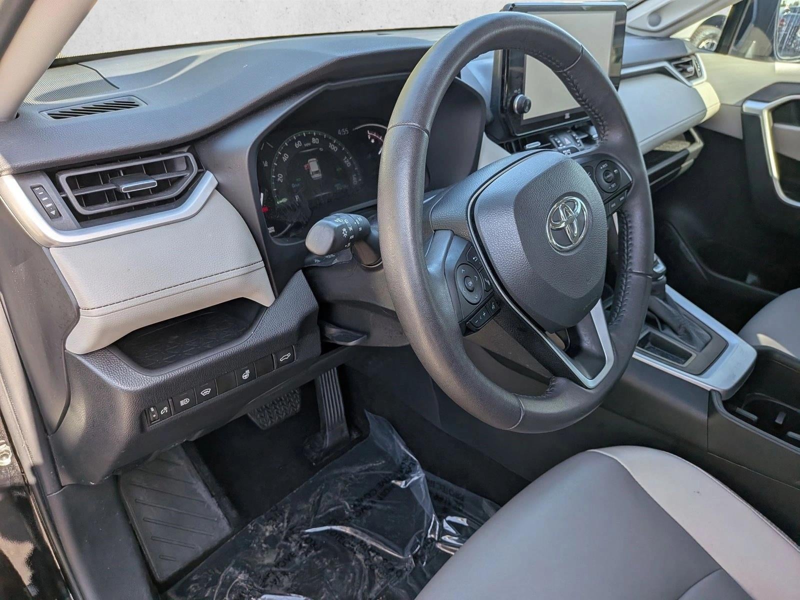 2023 Toyota RAV4 XLE Premium FWD (Natl)