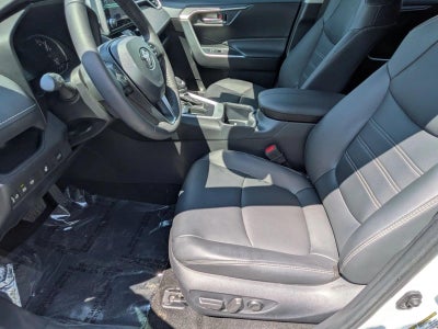 2025 Toyota RAV4 XLE Premium FWD (Natl)