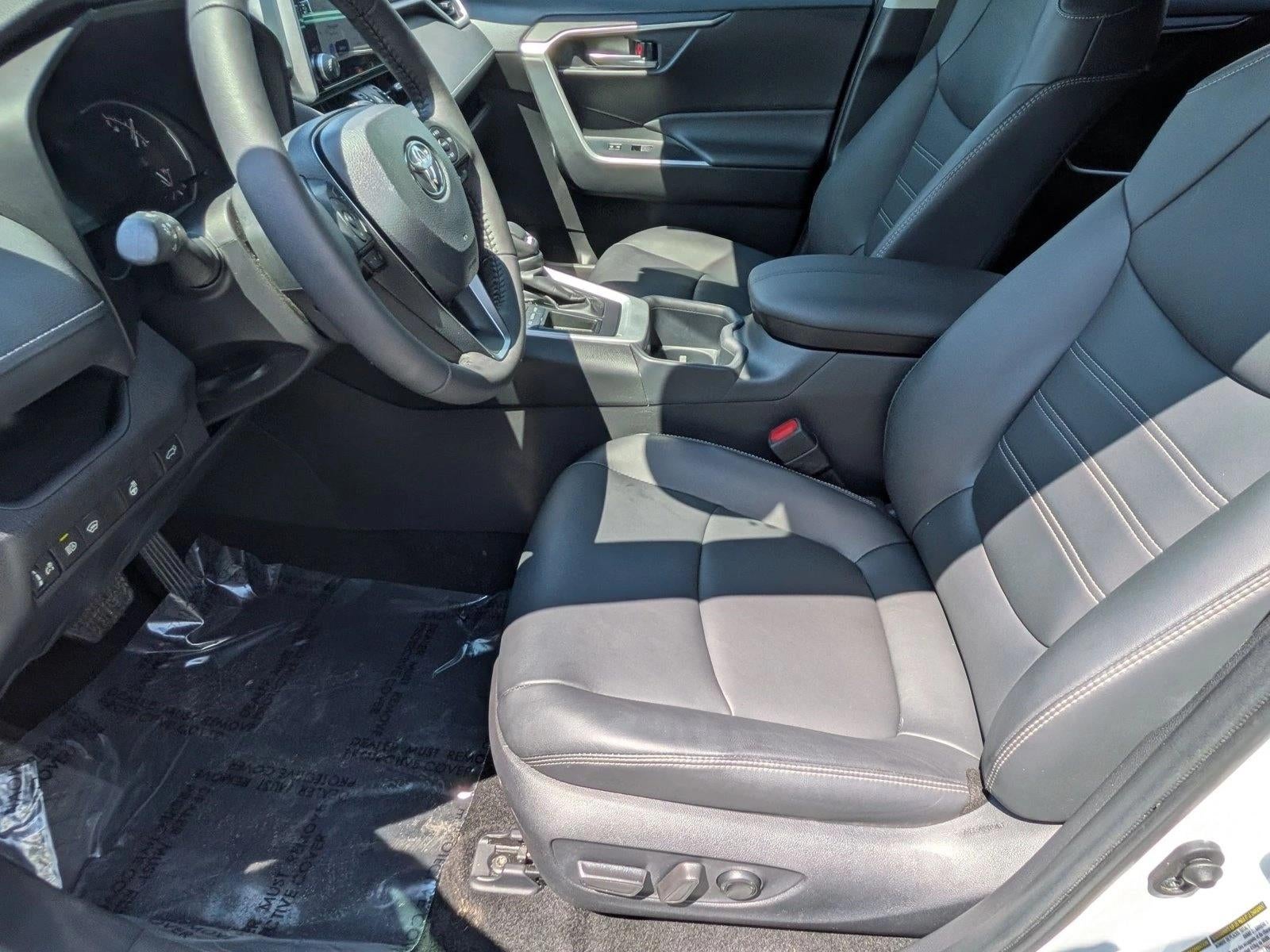 2025 Toyota RAV4 XLE Premium FWD (Natl)