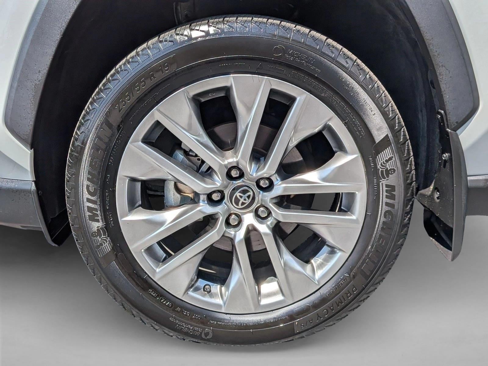 2025 Toyota RAV4 XLE Premium FWD (Natl)