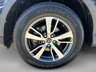 2018 Toyota RAV4 XLE FWD (GS)