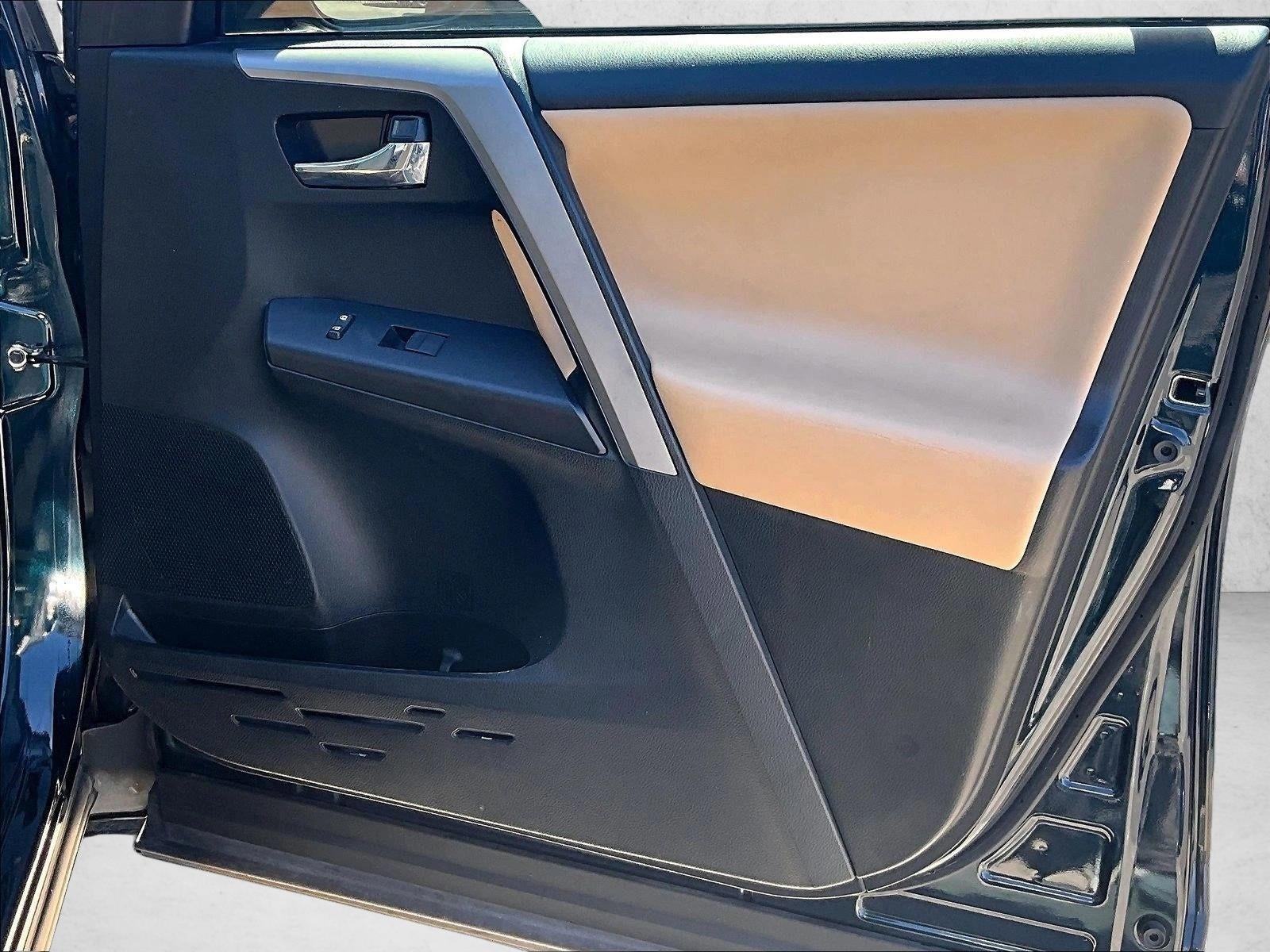 2018 Toyota RAV4 XLE FWD (GS)