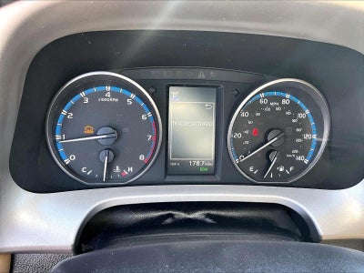 2018 Toyota RAV4 XLE FWD (GS)