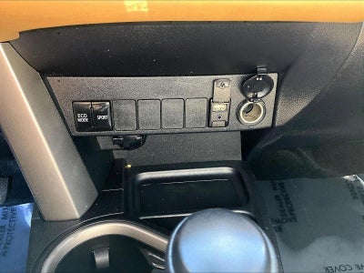 2018 Toyota RAV4 XLE FWD (GS)