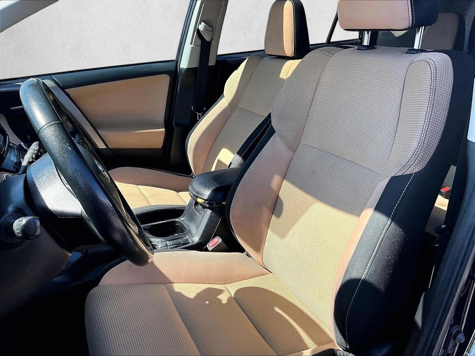 2018 Toyota RAV4 XLE FWD (GS)