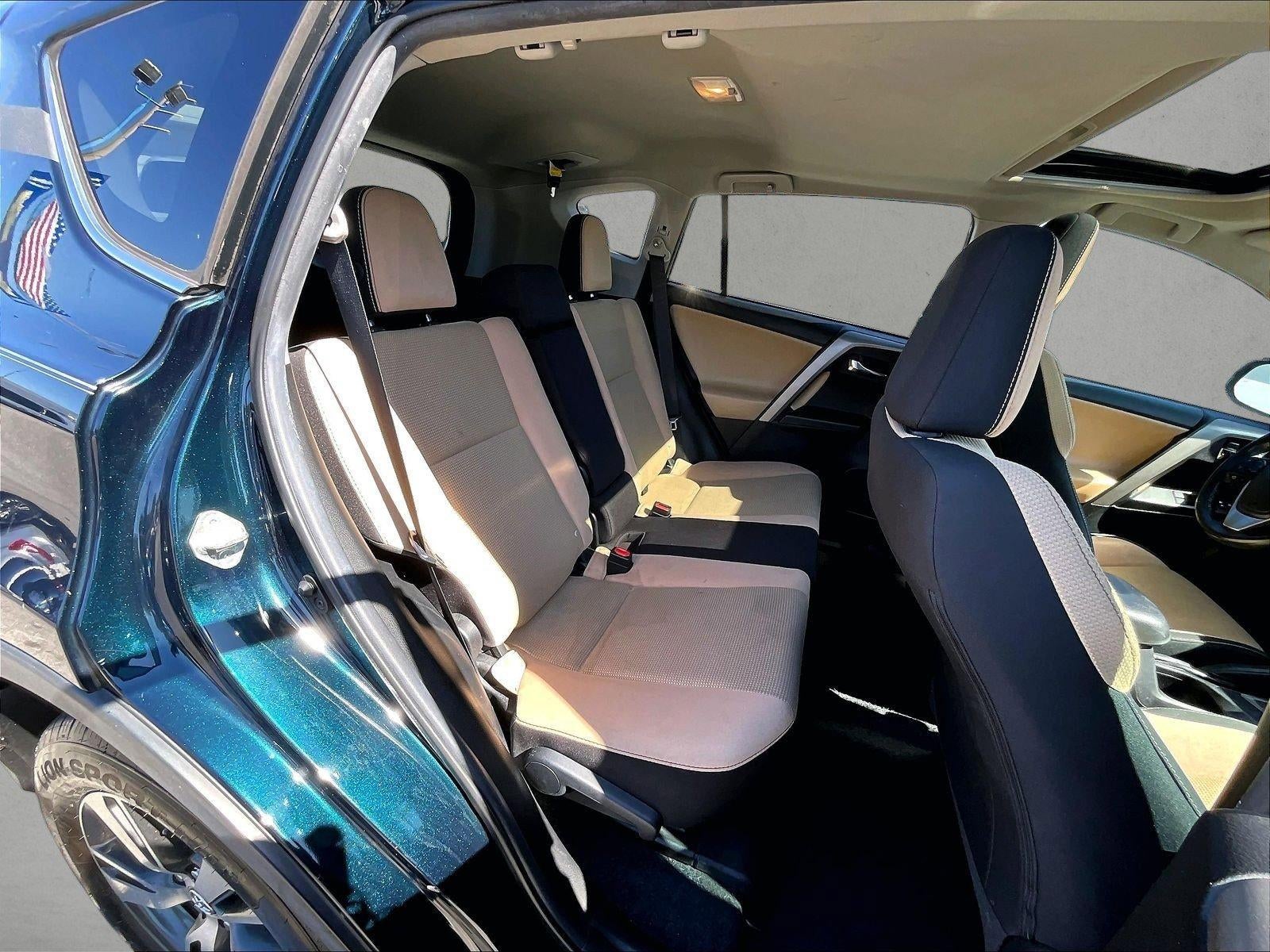 2018 Toyota RAV4 XLE FWD (GS)