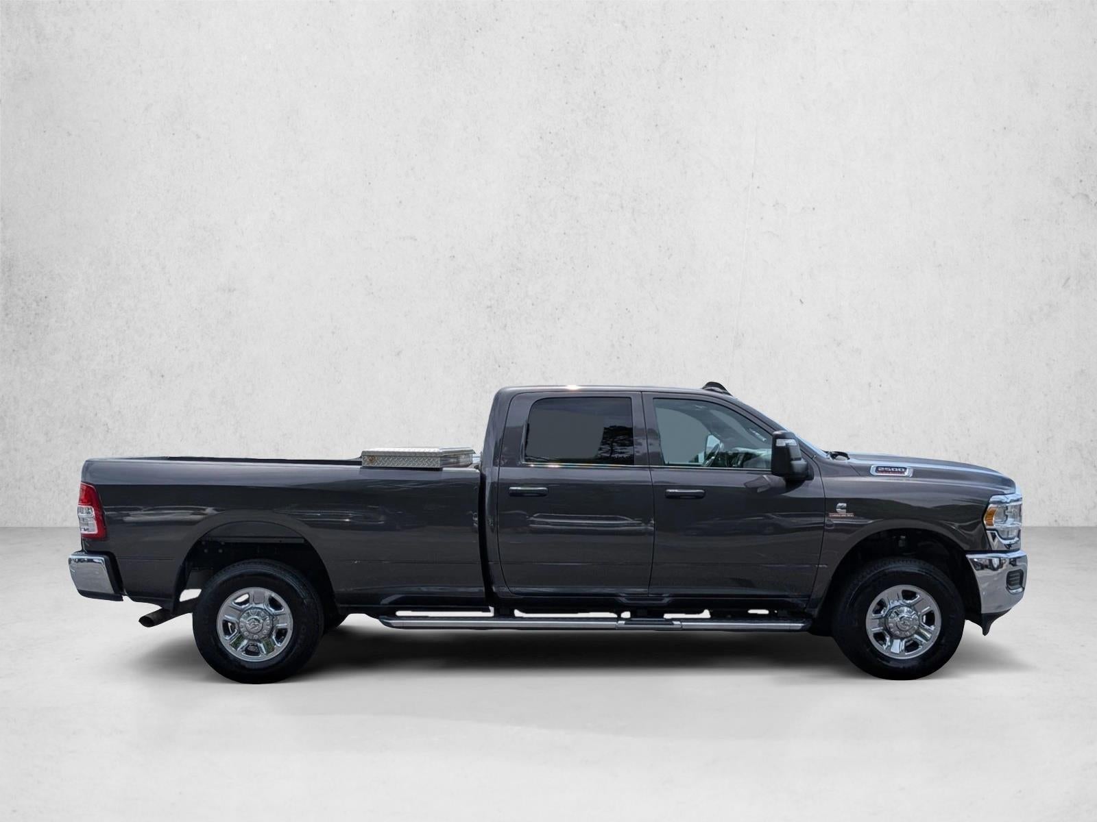 2024 RAM 2500 Tradesman 4x4 Crew Cab 8' Box