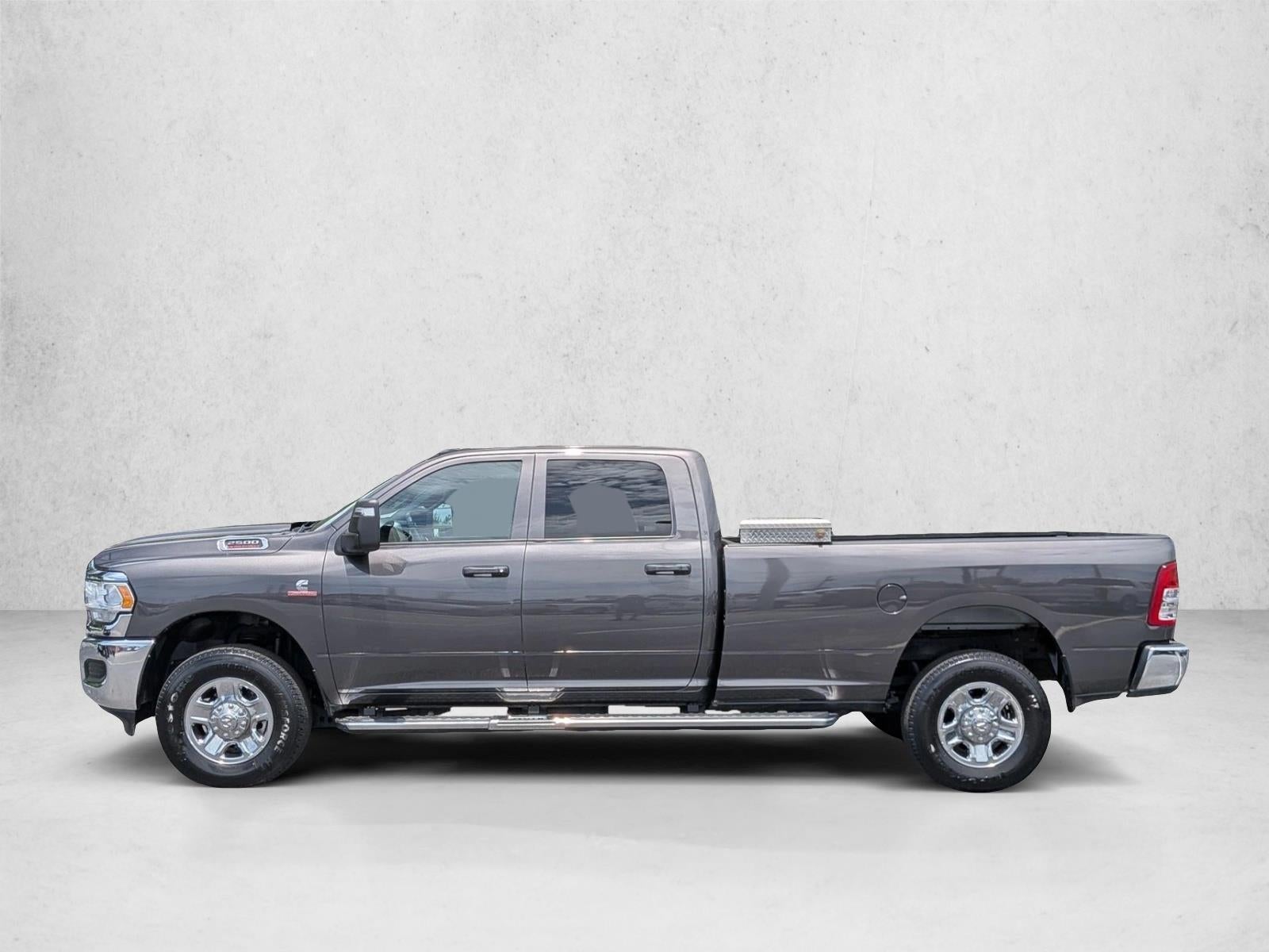2024 RAM 2500 Tradesman 4x4 Crew Cab 8' Box
