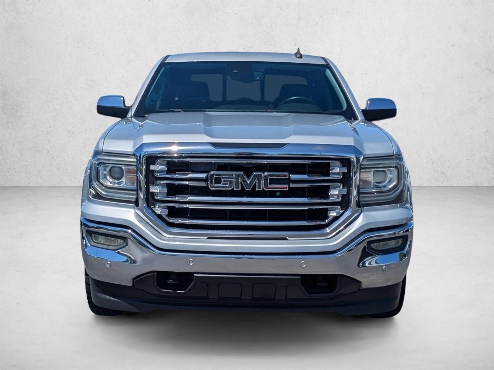 2017 GMC Sierra 1500 Crew Cab Short Box 4-Wheel Drive SLT