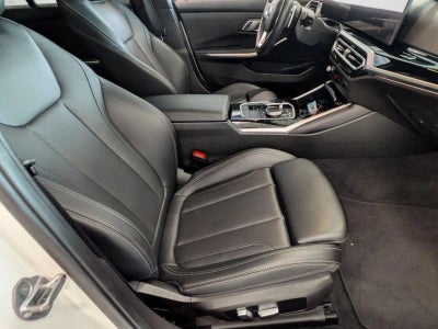 2023 BMW 330i Sedan