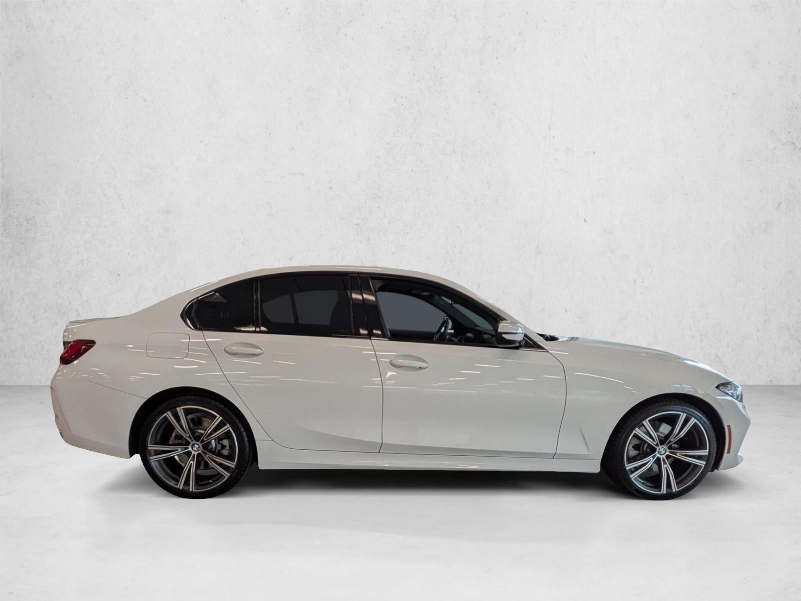 2023 BMW 330i Sedan