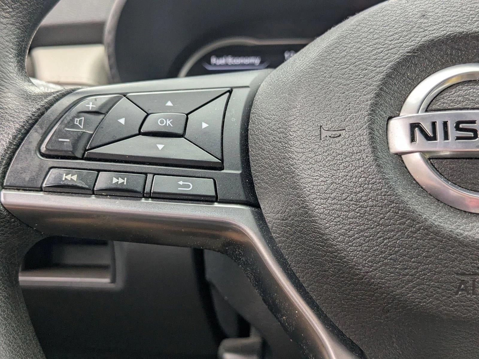 2021 Nissan Versa SV CVT