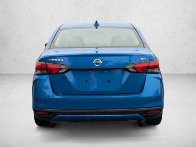 2021 Nissan Versa SV CVT