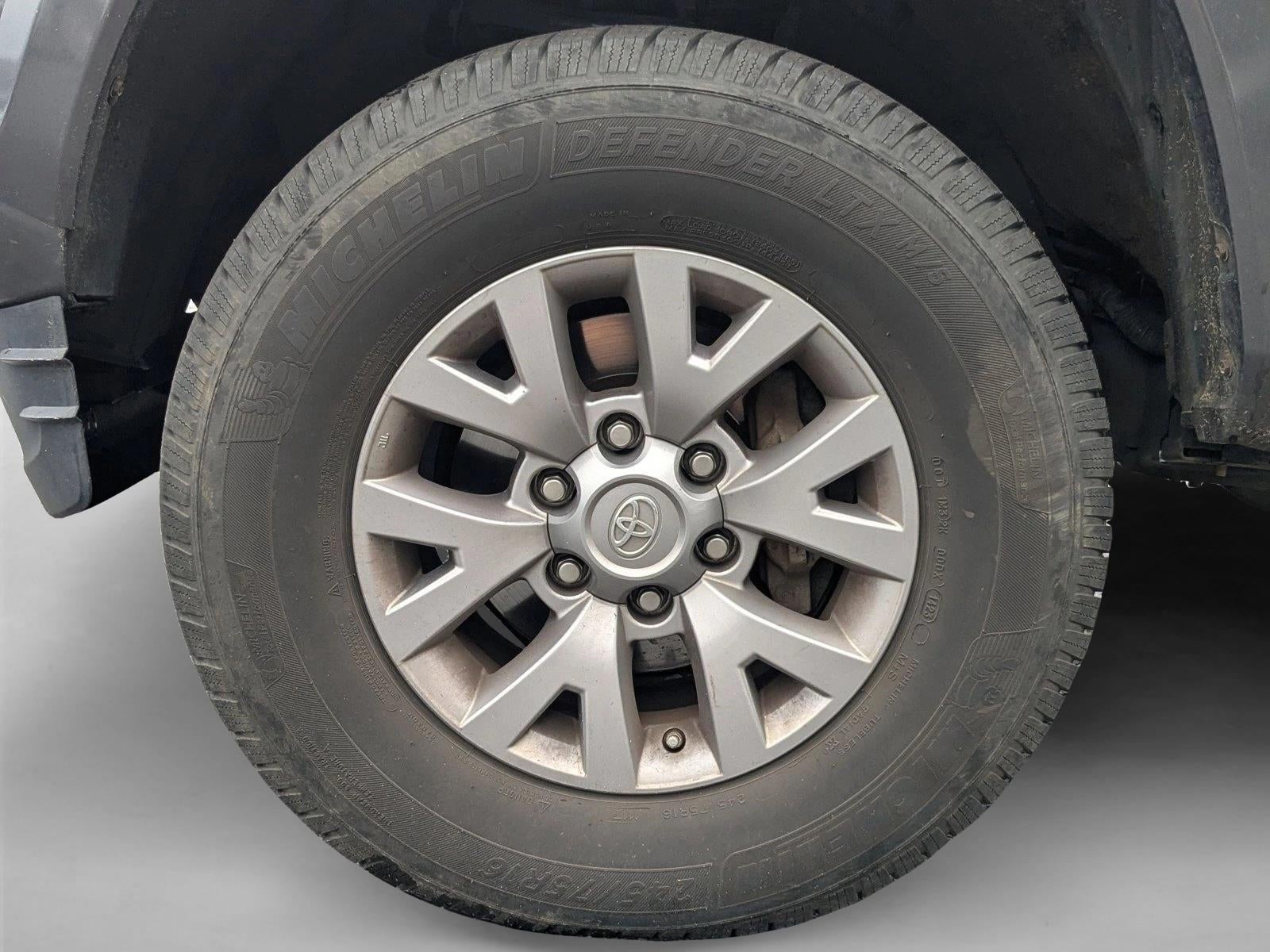 2019 Toyota Tacoma 2WD 2WD SR5 Double Cab 5' Bed V6 AT (GS)