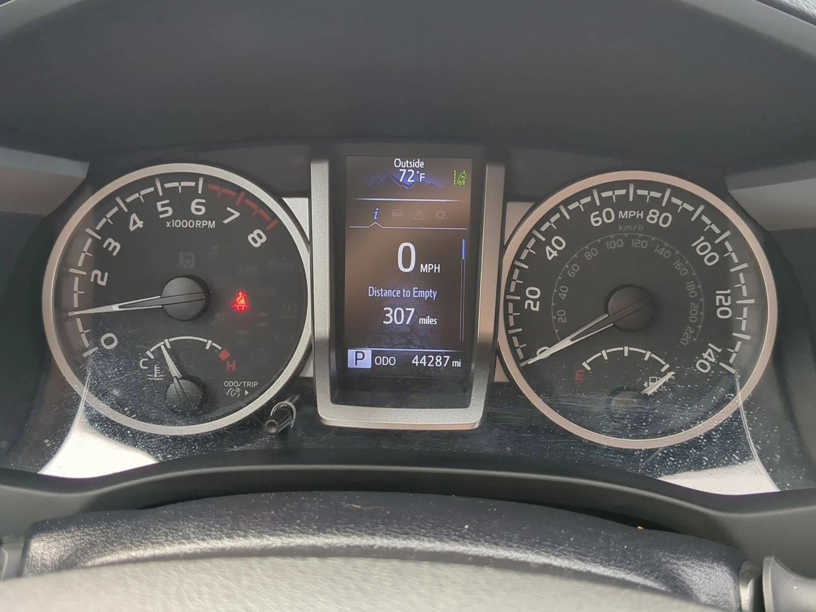 2022 Toyota Tacoma 4WD 4WD SR5 Double Cab 5' Bed V6 AT (GS)