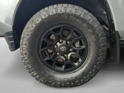 2022 Toyota Tacoma 4WD 4WD SR5 Double Cab 5' Bed V6 AT (GS)