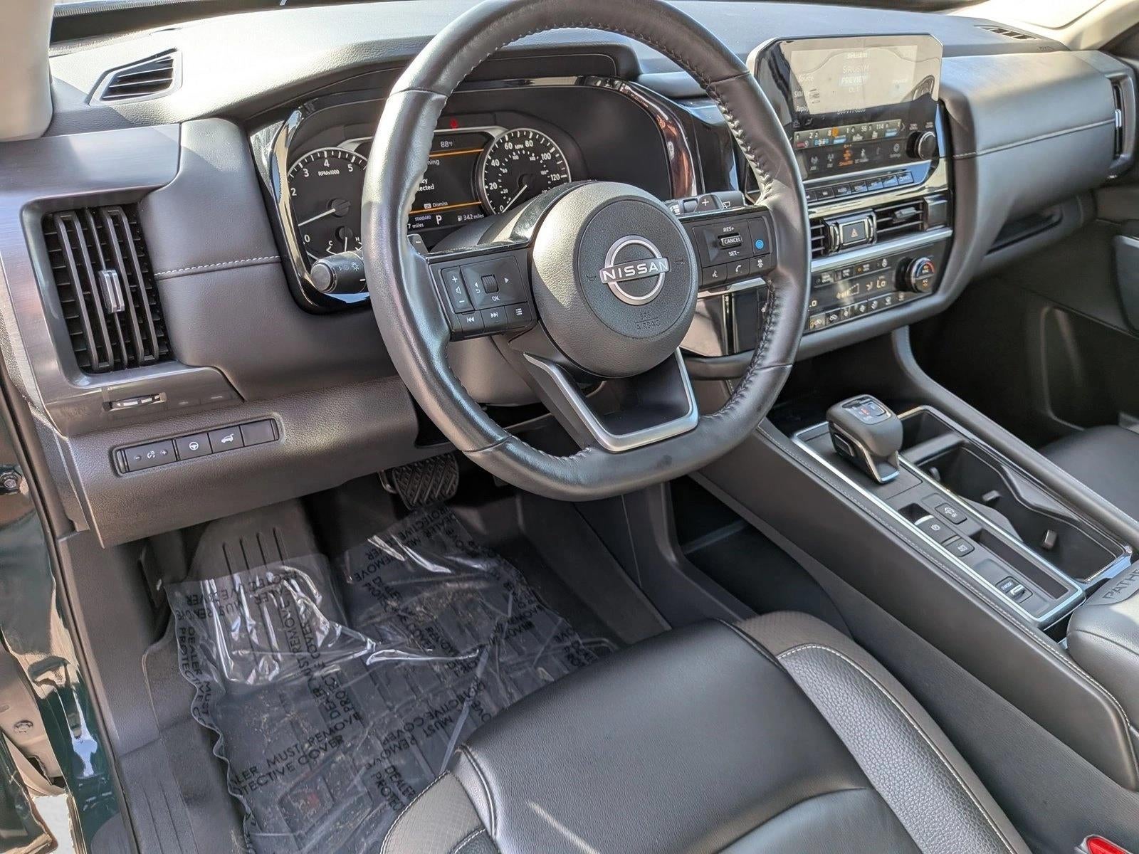 2024 Nissan Pathfinder SL 2WD