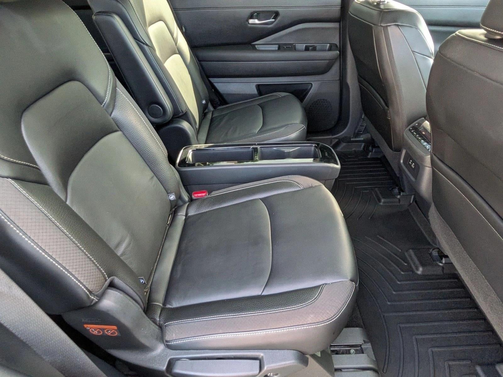 2024 Nissan Pathfinder SL 2WD