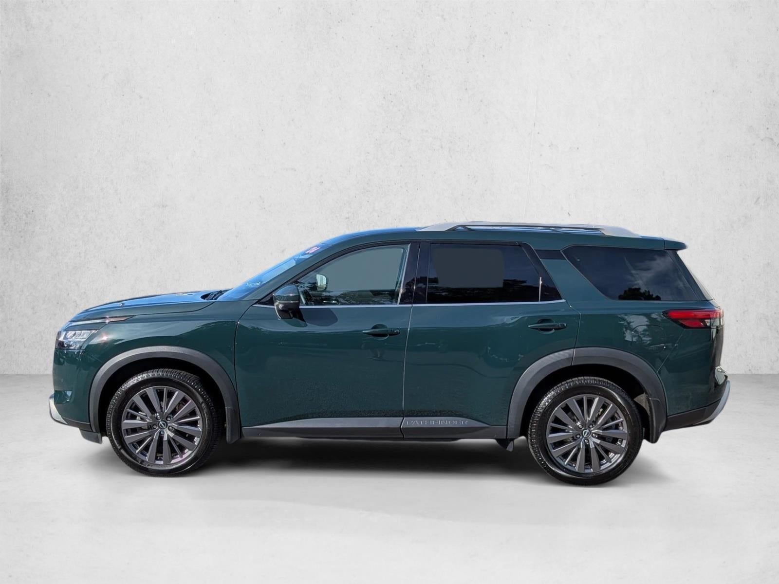 2024 Nissan Pathfinder SL 2WD