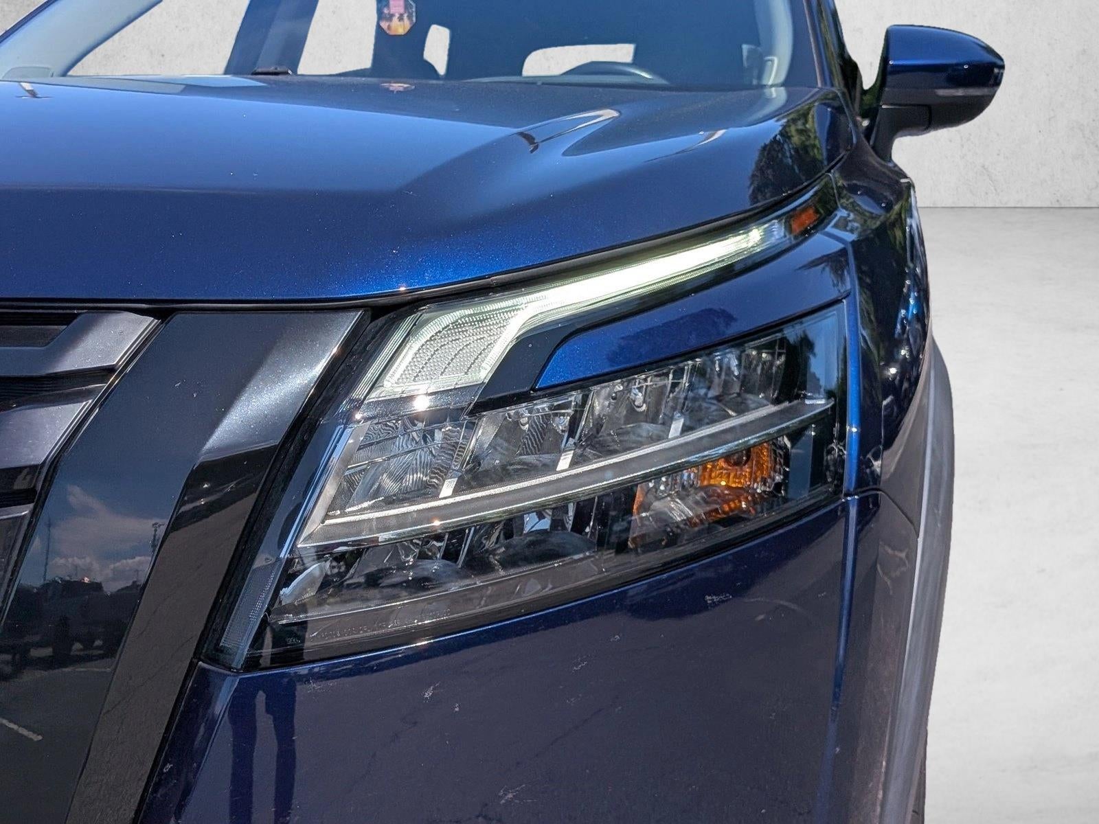 2023 Nissan Pathfinder SL 2WD