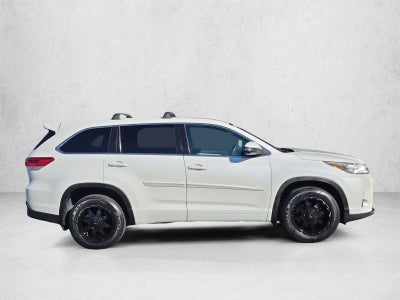 2017 Toyota Highlander Hybrid LE V6 AWD (Natl)