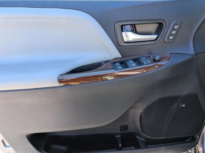 2015 Toyota Sienna 5dr 7-Pass Van Ltd Premium AWD (Natl)