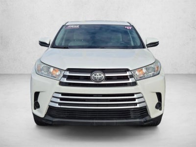2017 Toyota Highlander LE I4 FWD (Natl)