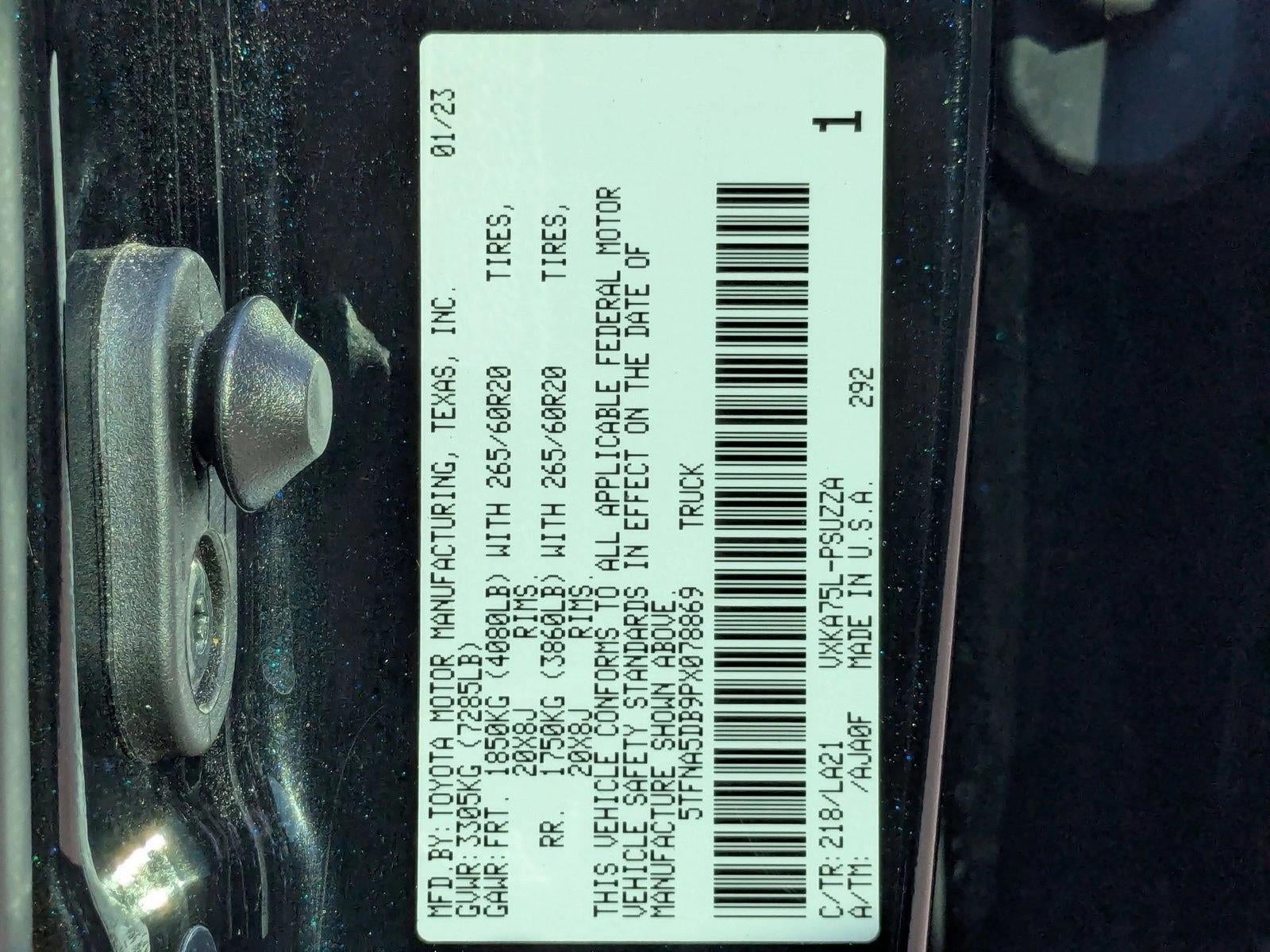 2023 Toyota Tundra 4WD 4WD Platinum CrewMax 5.5' Bed (Natl)