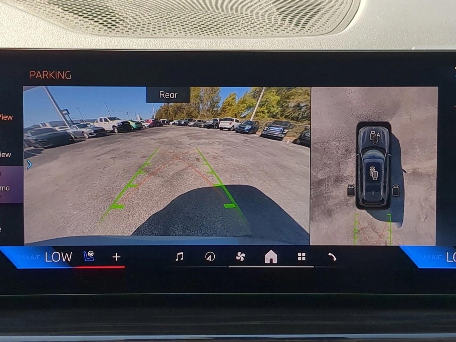 2024 BMW X7 xDrive40i Sports Activity Vehicle