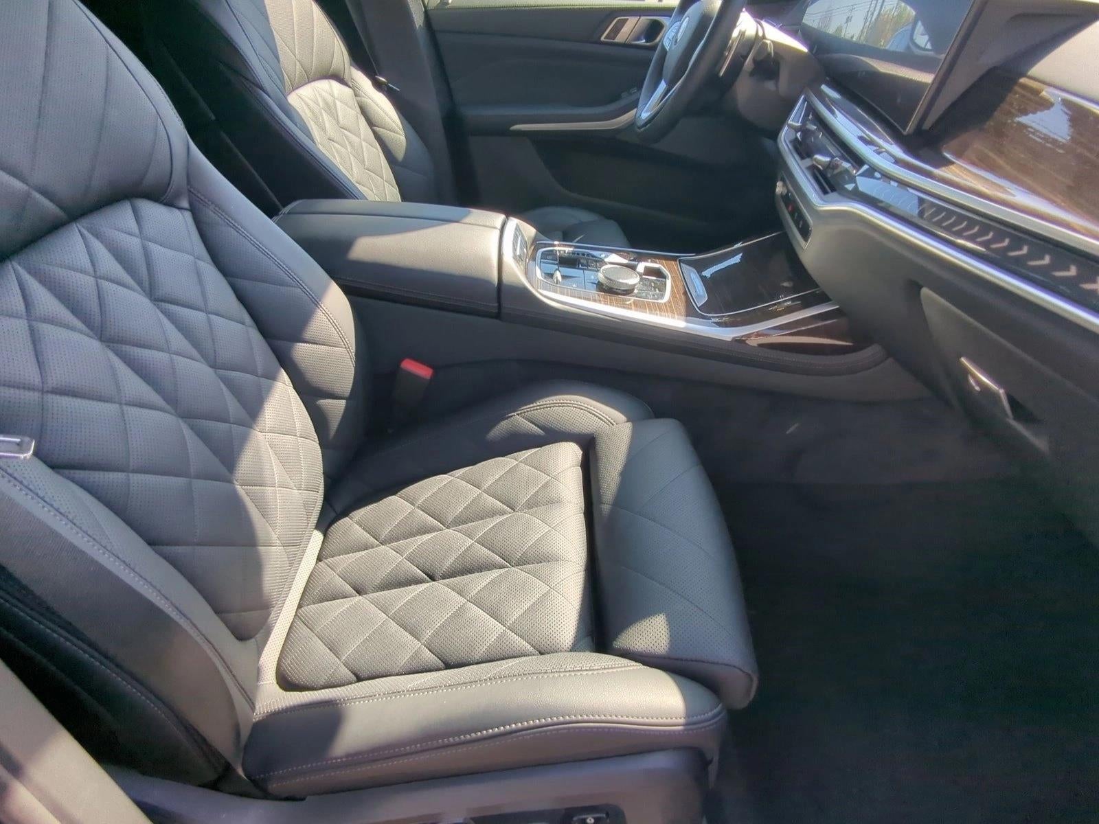 2024 BMW X7 xDrive40i Sports Activity Vehicle