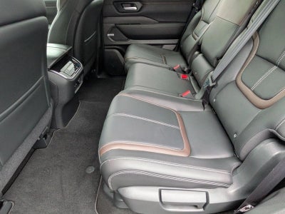2025 Nissan Armada 4x2 SL