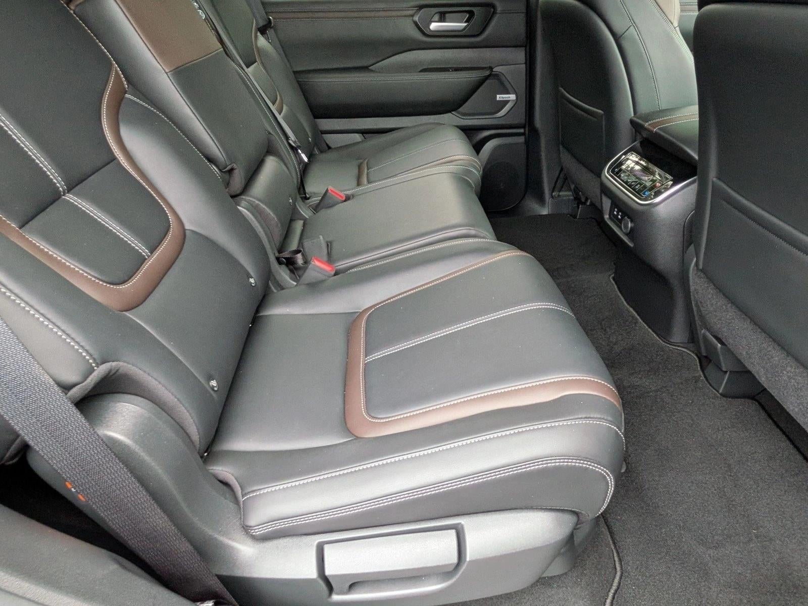 2025 Nissan Armada 4x2 SL