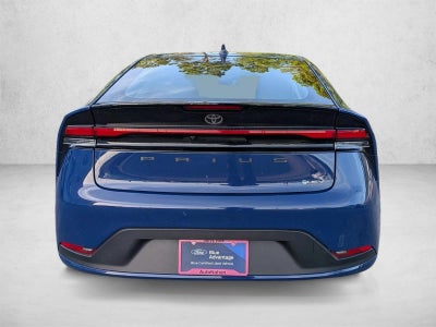 2025 Toyota Prius LE (Natl)