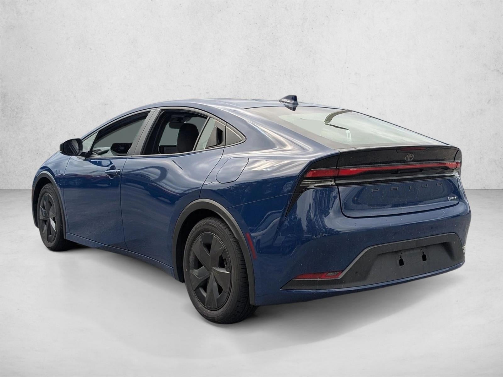 2025 Toyota Prius LE (Natl)