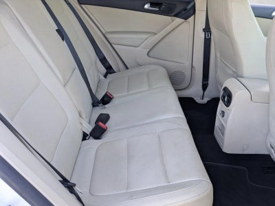 2016 Volkswagen Tiguan 2WD 4dr Auto S