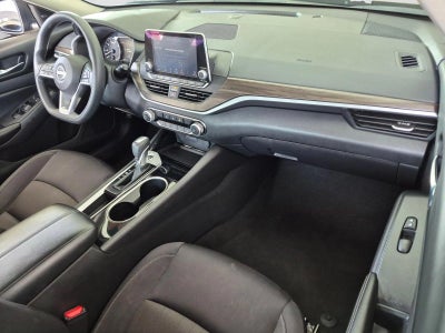 2024 Nissan Altima 2.5 SV Sedan