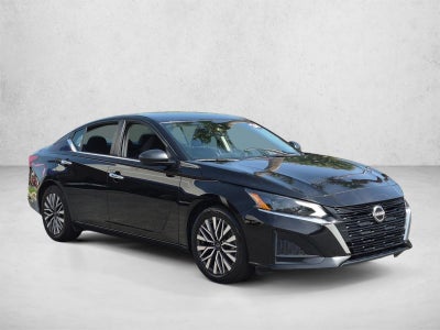 2024 Nissan Altima 2.5 SV Sedan
