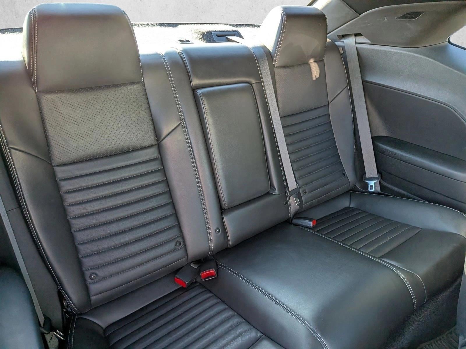 2013 Dodge Challenger 2dr Cpe SXT Plus