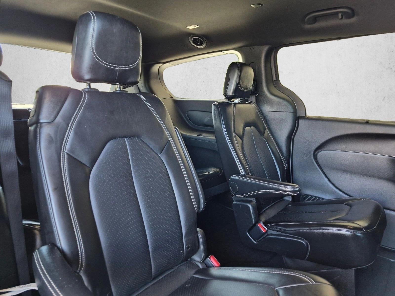 2025 Chrysler Pacifica Select FWD