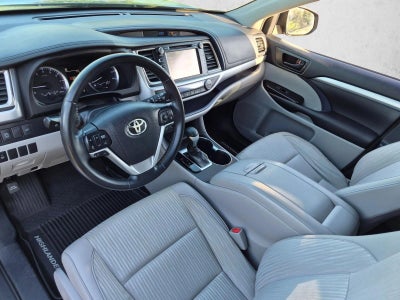 2018 Toyota Highlander LE Plus V6 FWD (SE)