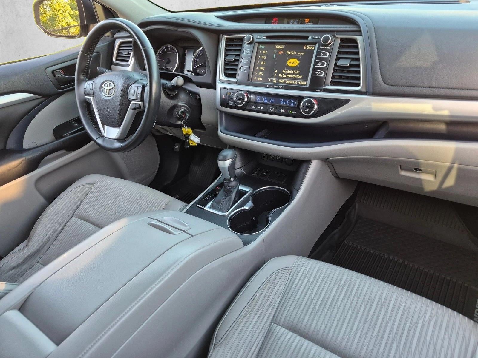 2018 Toyota Highlander LE Plus V6 FWD (SE)