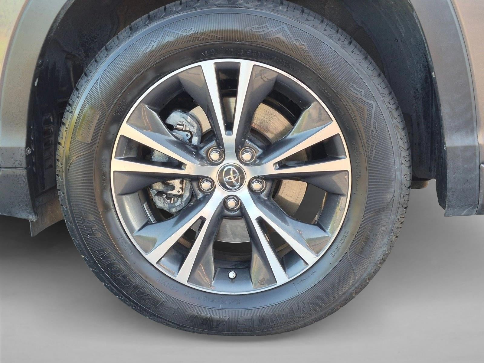 2018 Toyota Highlander LE Plus V6 FWD (SE)