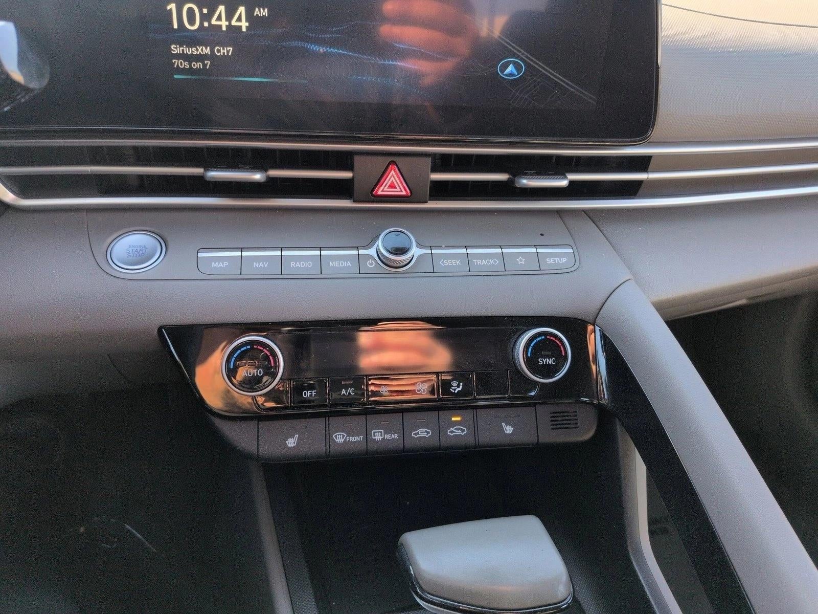 2023 Hyundai ELANTRA SEL IVT