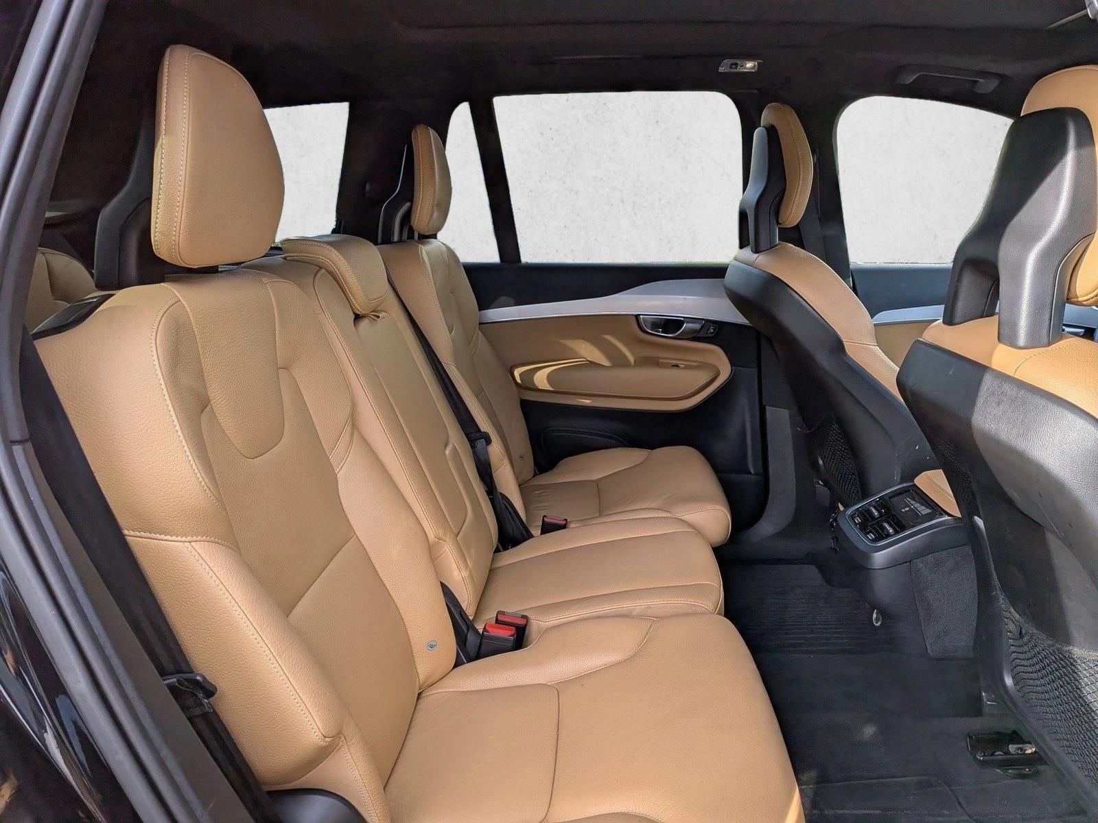 2017 Volvo XC90 T6 AWD 7-Passenger Momentum